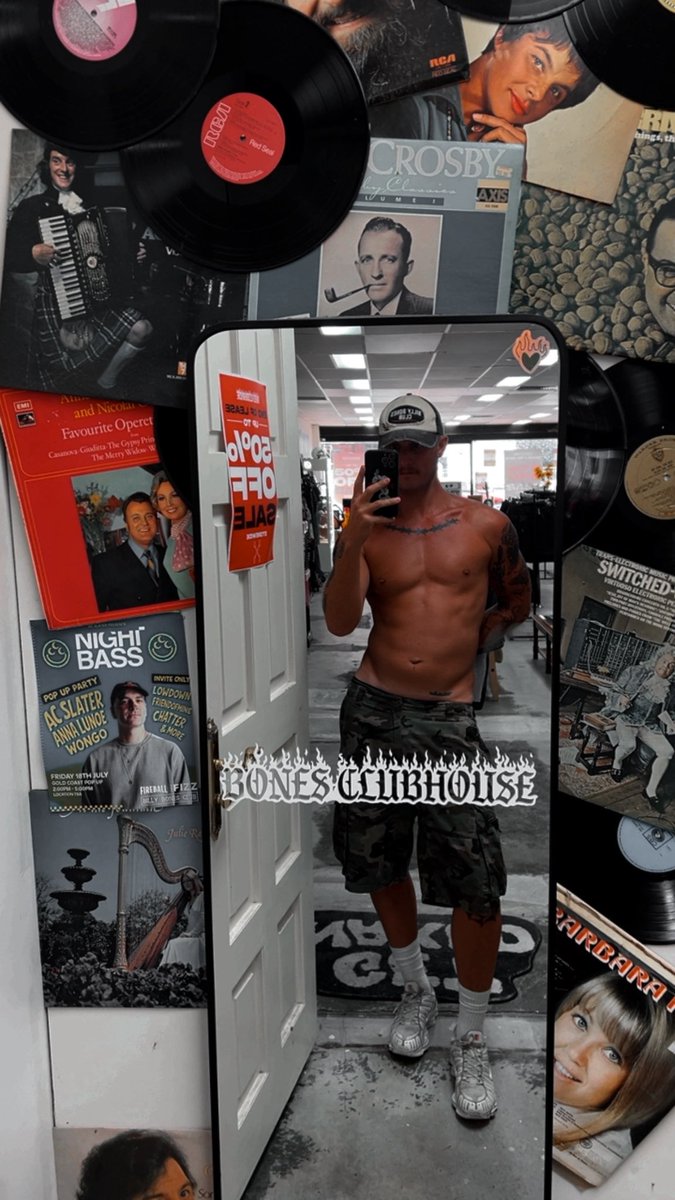 ryan j 🦂 tweet media