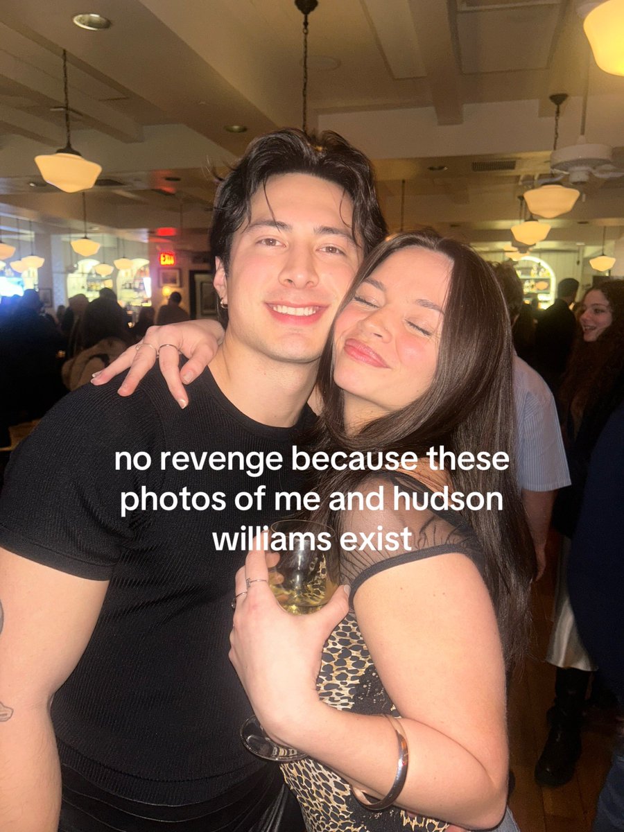 hudsonwupdates's tweet image. Picture of Hudson Williams via emmmafischer