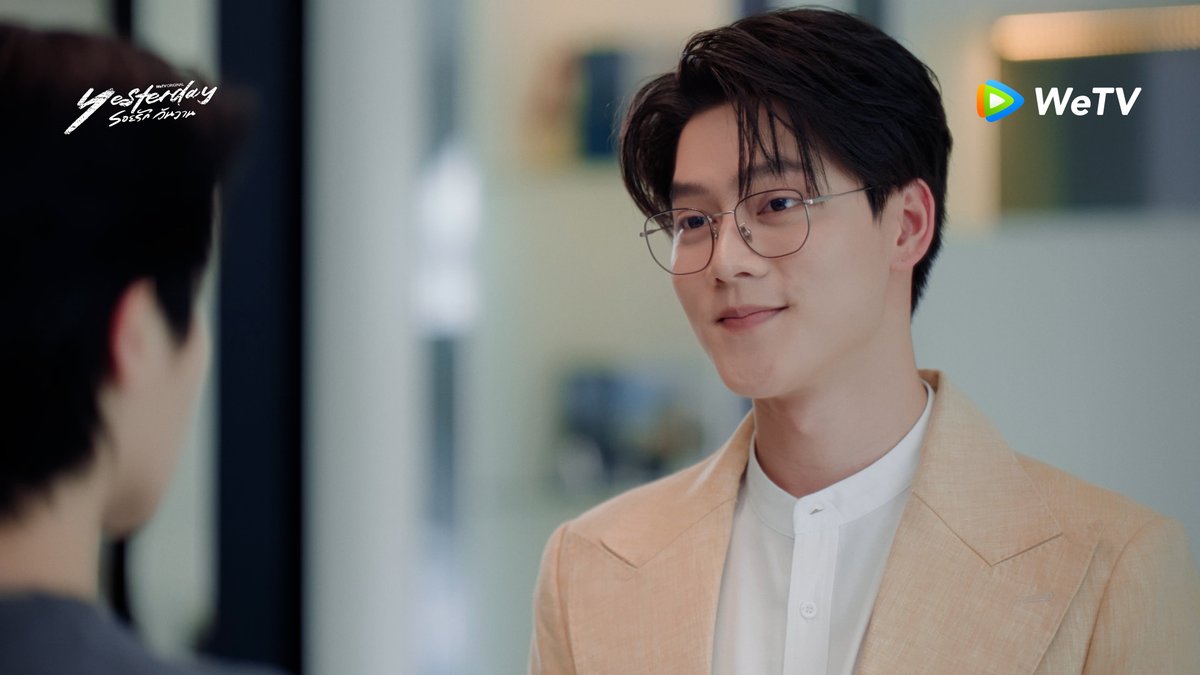 รวิชจะมารักษาเวียร์งั้นหรอ???

#YesterdayEP5
TOGETHER FOREVER LIKE YESTERDAY