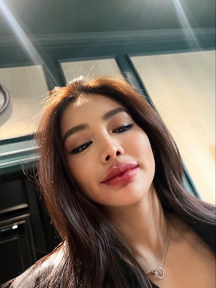 U T A R I. tweet media