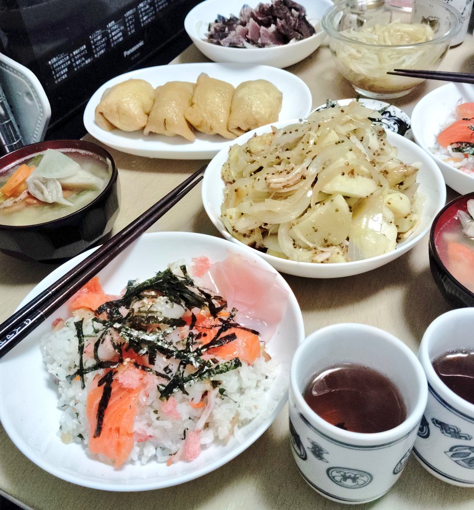 nerunoasobiaite's tweet photo. 明日はひな祭り
1日早くちらし寿司食べた https://t.co/n1mSUNvfHp