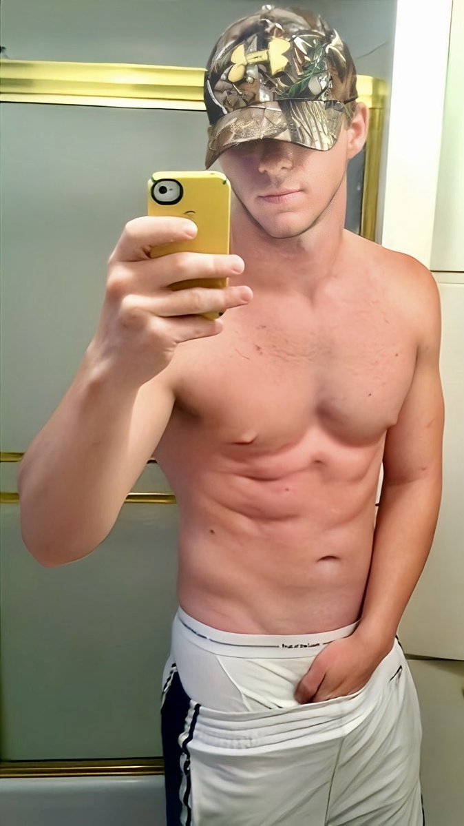 AlphasRuleOk! tweet media