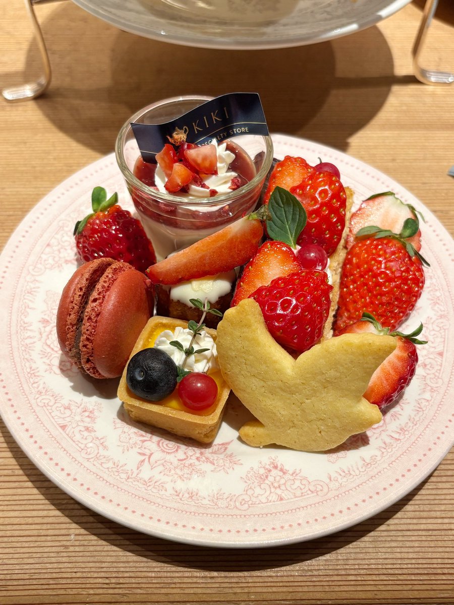 レヴィ tweet media