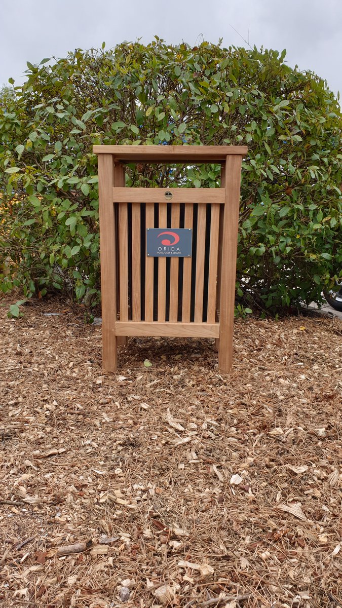 Pattisson Teak hand made Bin, made from top quality teak wood harvested along the international regulations regarding conserving the forest by replanting trees. Available plain or with your club logo.