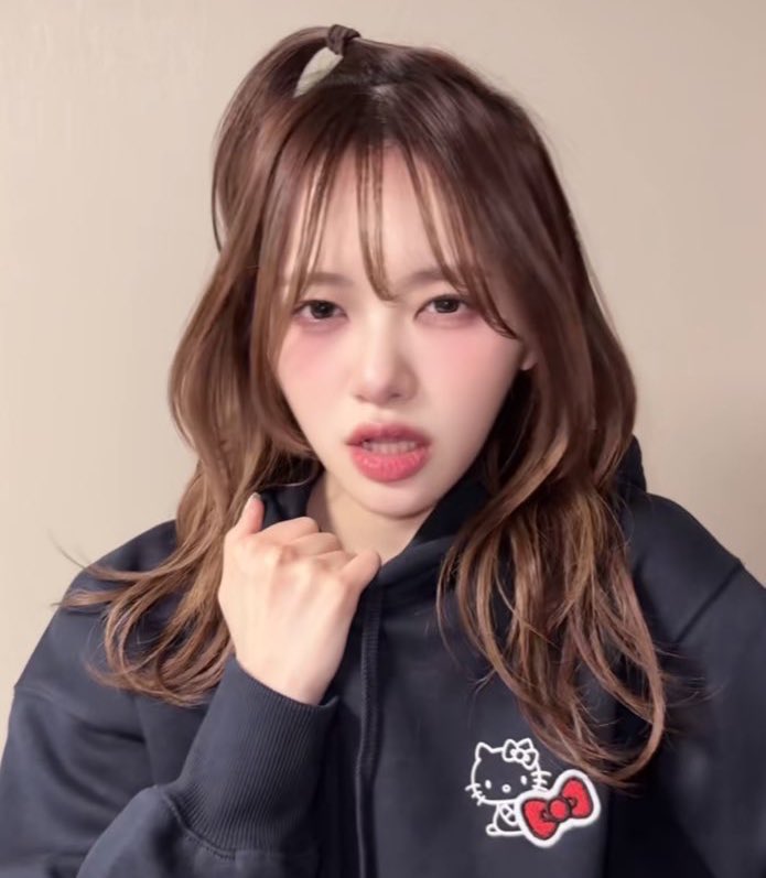 捧げる女 tweet media