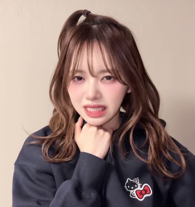 捧げる女 tweet media