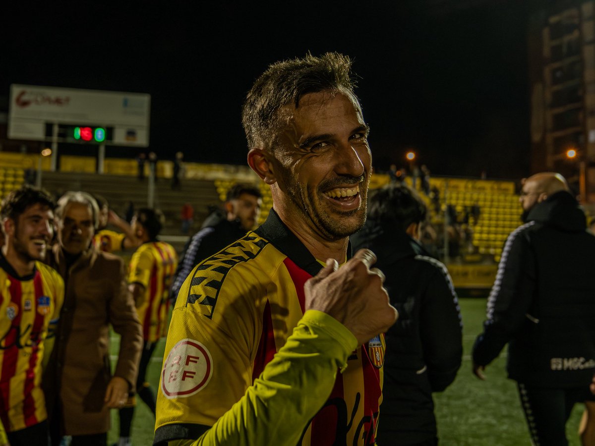 HORAQUADRIBARRADA tweet media