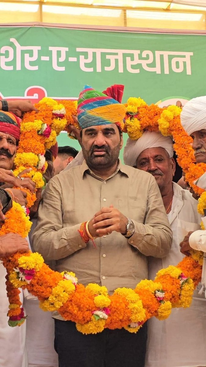 Jetharam_Sinwar's tweet photo. राष्ट्रीय लोकतांत्रिक पार्टी के सुप्रीमो नागौर सांसद श्री हनुमान बेनीवाल जी को जन्मदिन की हार्दिक बधाई और शुभकामनाएं https://t.co/8yKXtOO0BP
