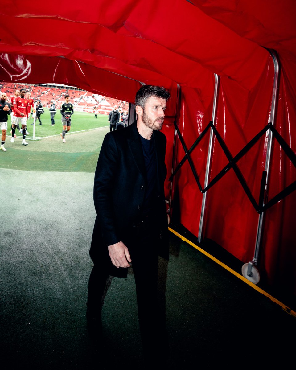 ManUtd's tweet photo. Leaving the pitch with ➕3️⃣ points 👌

👔 @PaulSmithDesign https://t.co/Aap9YihBsn