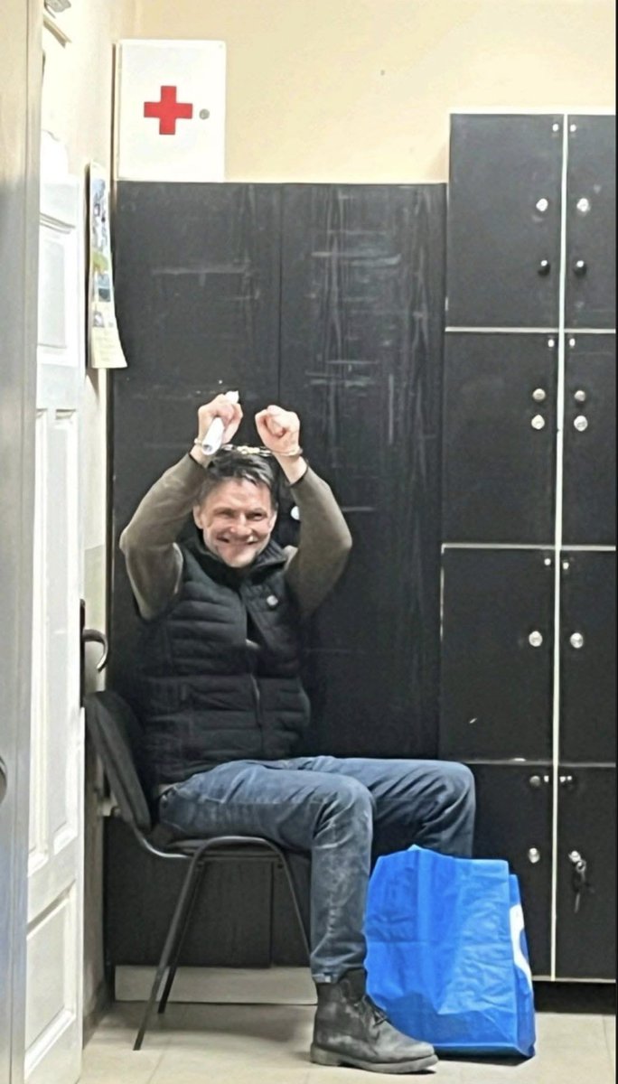 Žalbe na rešenja o zadržavanju su odbijene, ali ćemo pobediti, sloboda će doći, a onda ćemo državu praviti na novim temeljima - pravde, jednakosti i slobode ❤️💙🤍