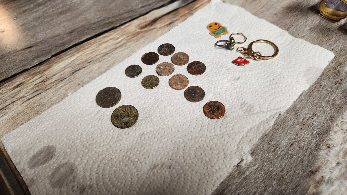 ReelCastPodcast's tweet image. Back in Texas. Here are my finds this past weekend while on the road in Oklahoma. #metaldetecting #coinhunt #dirtfishing