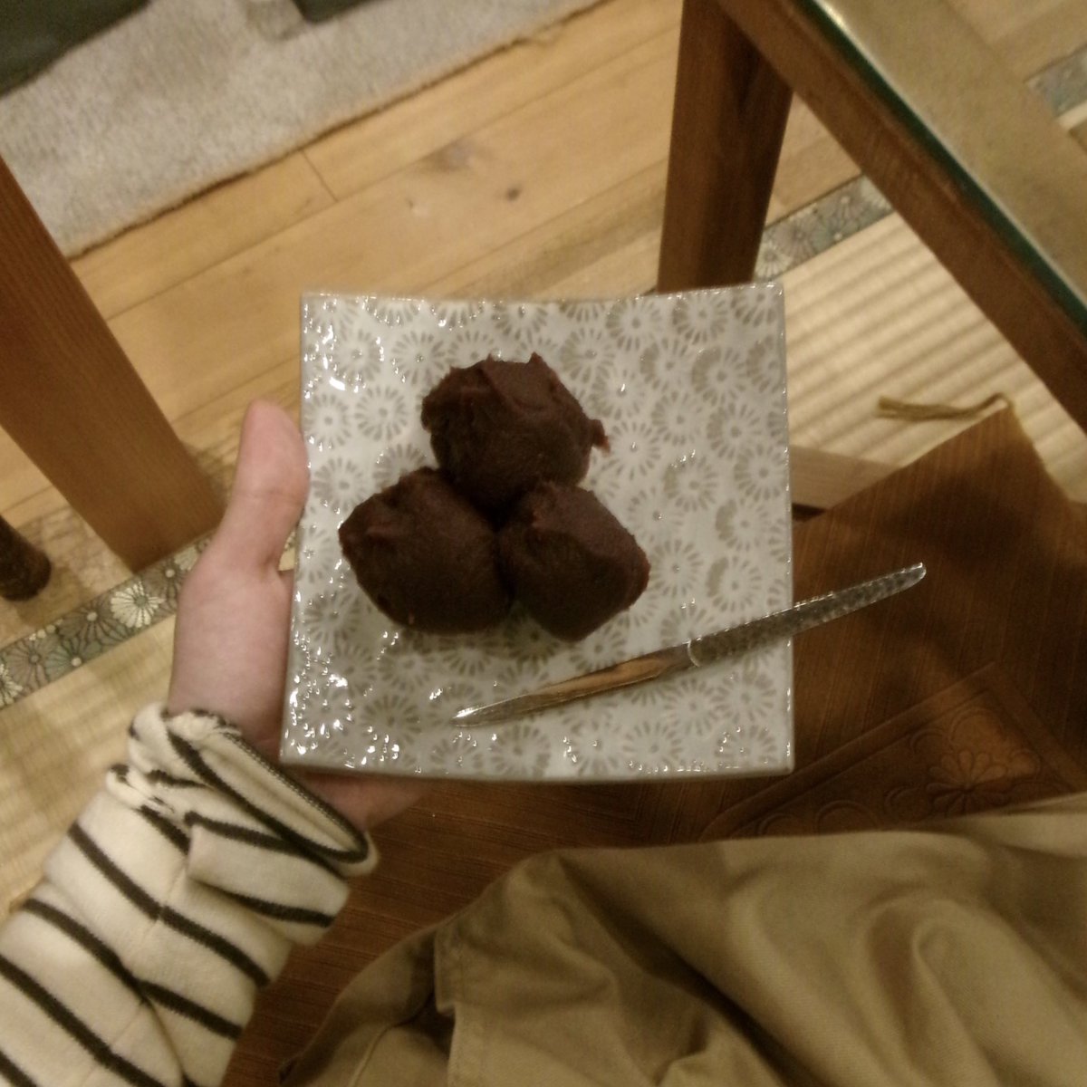 おもち食う tweet media