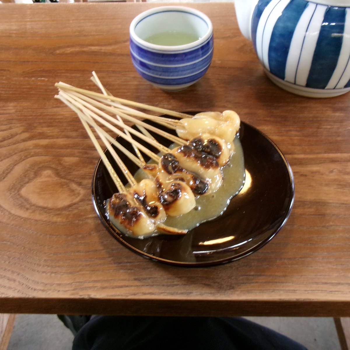 おもち食う tweet media