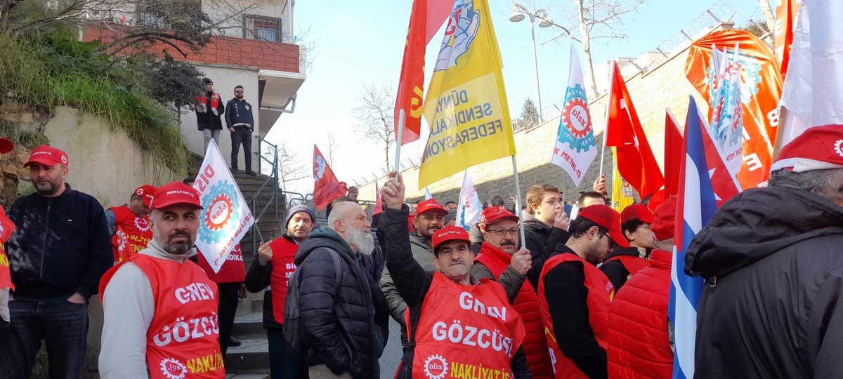 Photos from the massive action organized jointly by Nakliyat-İş Union and Birleşik Metal-İş Union at the US Consulate General in İstanbul in solidarity with Cuban, Venezuelan and Iranian Peoples against the imperialist attacks orchestrated by the US.