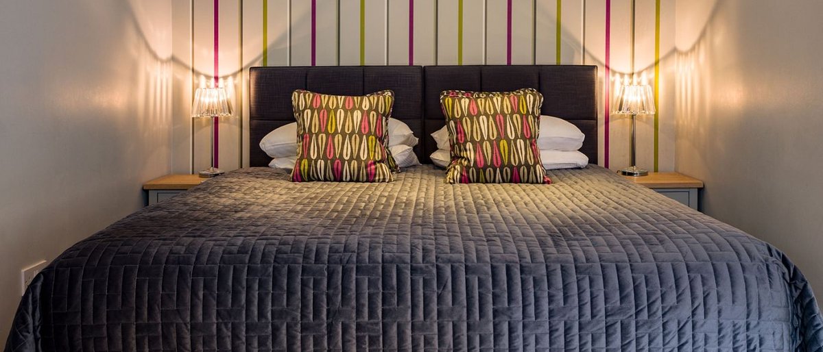 TheBBDirectory's tweet image. Stay in Rutland with The Lake Isle.

The Lake Isle in Uppingham, Rutland, offers luxurious and elegant hotel accommodation surrounded by the glorious Rutland countryside.

bandbstays.co.uk/13797

#TheLakeIsle #Uppingham #Rutland #LuxuryStay #BoutiqueHotel #Countryside #Rural