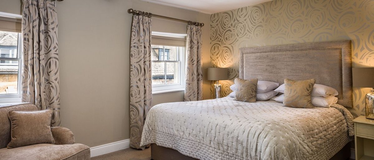 TheBBDirectory's tweet image. Stay in Rutland with The Lake Isle.

The Lake Isle in Uppingham, Rutland, offers luxurious and elegant hotel accommodation surrounded by the glorious Rutland countryside.

bandbstays.co.uk/13797

#TheLakeIsle #Uppingham #Rutland #LuxuryStay #BoutiqueHotel #Countryside #Rural