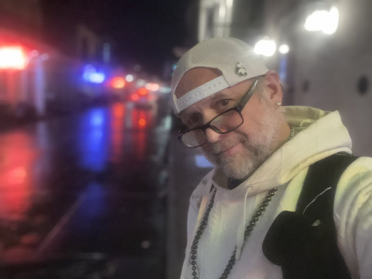 Gerald Peters tweet media