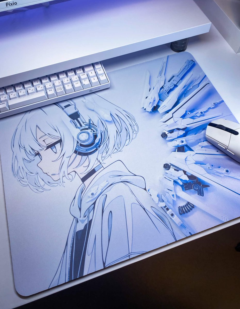 naruse7studio's tweet photo. 受注は本日までです。
原画を再構成した Desk Edition。
6,800円（送料別）／再販未定
（23:59まで）
https://t.co/MNODde5uSN https://t.co/hmmyaraxfx