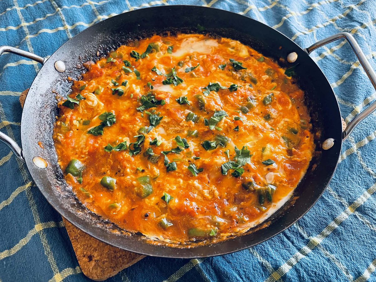 トルコ料理探求家（岡崎伸也）「食で巡るトルコ」が 阿佐ヶ谷書院より発売中。 tweet media