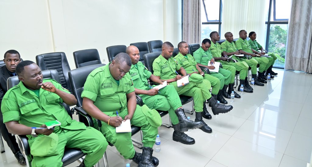 Umuyobozi w'Akarere <a href="/valencesh/">Valens Habarurema</a> ayoboye inama y'umutekano yaguye y'Akarere. Hari kuganirwa uko umutekano wifashe mu Mirenge , hanafatwa ingamba zifasha inzego zitandukanye gukomeza gucunga umutekano w'abaturage n'ibyabo by'umwihariko hakumirwa ibinyobwa zitujuje ubuziranenge.