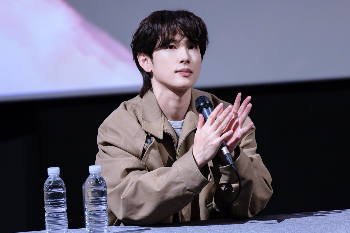 260227 직사각형삼각형 GV
CGV 용산 13관 20:00

손 너무 이쁘당

#임시완 #YIMSIWAN