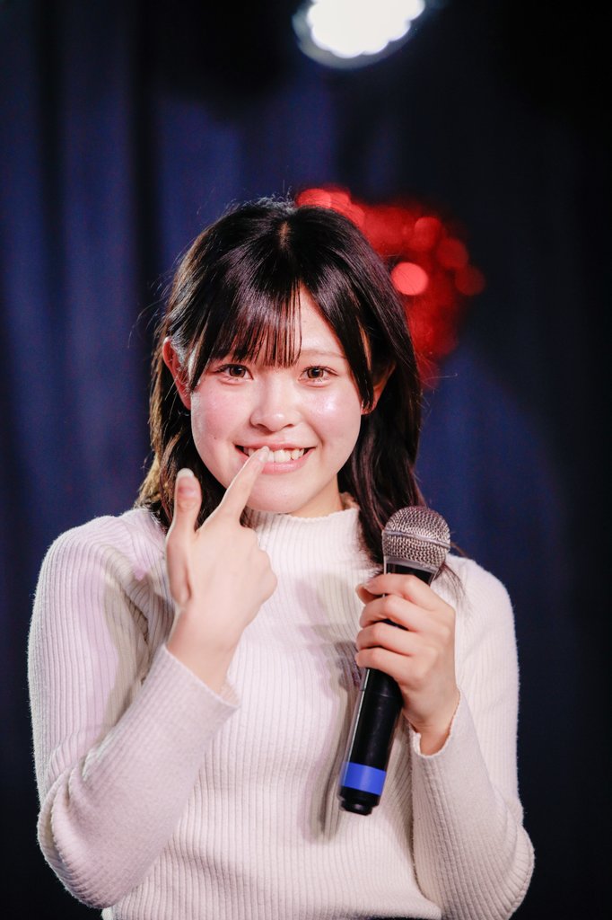 naniwanofuraybo's tweet photo. 2026.2.23
決起ライブ~夜に放つ号令~
A-KUKANにて
イロハサクラの決起集会でした!
自分を指さしてにこっと!
どんな仕草も可愛すぎました!
ハートを撃ち抜かれたので腑抜けになっていて彼女に引き寄せられました!
#AKUKAN
#イロハサクラ
#菅原にこ
#決起ライブ
#にこちゃん見つかろう企画 https://t.co/oOcWSQEru9