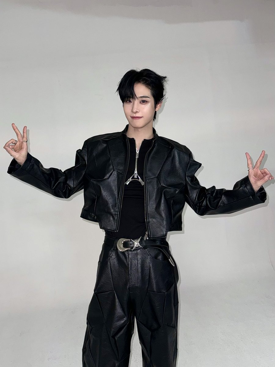 ONE PACT tweet media