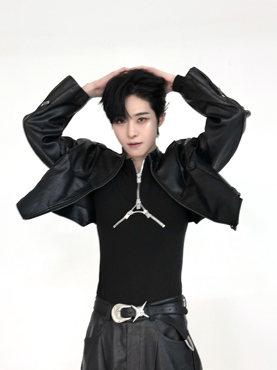 ONE PACT tweet media