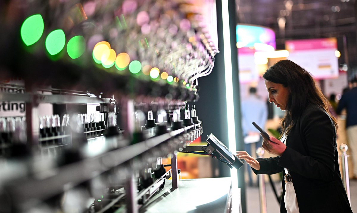 Web Summit tweet media