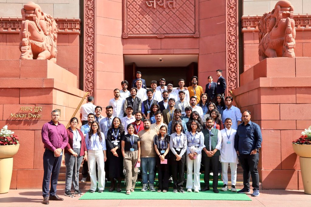 LokSabha_PRIDE's tweet photo. A group of RTV students and faculty members from Indian Institute of Mass Communication, New Delhi visited the Parliament of India 🇮🇳 today.

The study visit was organised by @LokSabha_PRIDE.

#ParliamentofIndia #StudyVisit @loksabhaspeaker @IIMC_India @LokSabhaSectt @MIB_India @PTI_News @sansad_tv