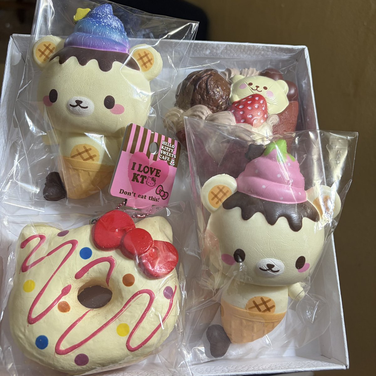 AnzelPreloved tweet media