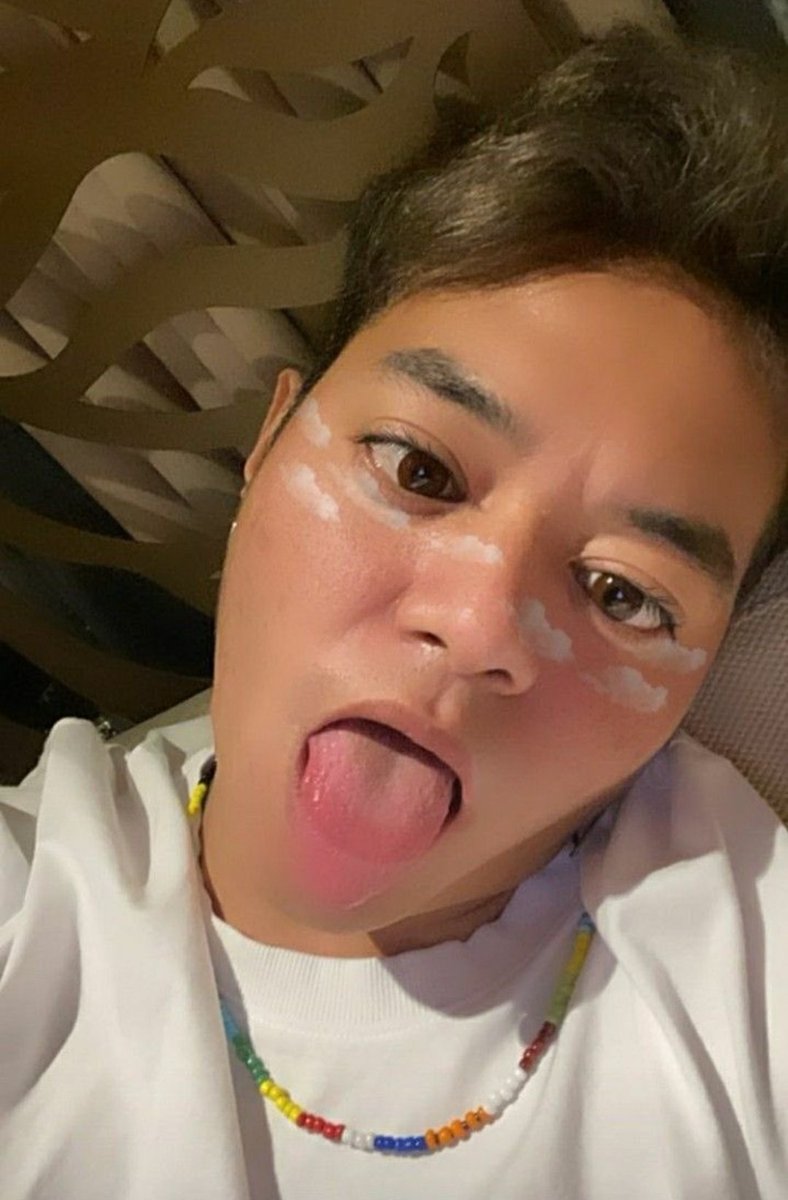 `⎚⩊⎚´ -✧ tweet media