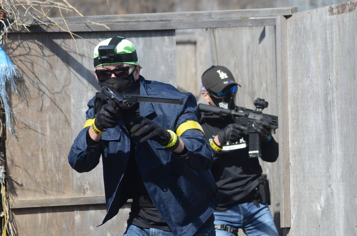 Masa_CMYK0's tweet image. 土曜は初見さん多めの #SISTER でした！
相方と安定の「最初だけ2マンセル」w
仲良くヒットされました！
気温も高く身体が動けちゃうから脚がパンパンで攣りそう。。
ご一緒された皆様、ありがとうございましたー！