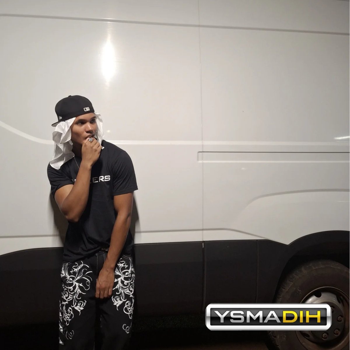 papasito tweet media