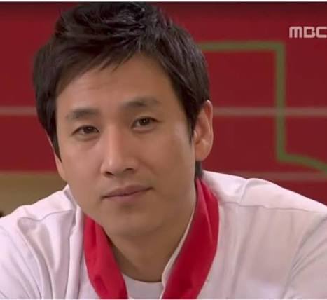 Happy Birthday Sun-kyun! We love you. 🤍