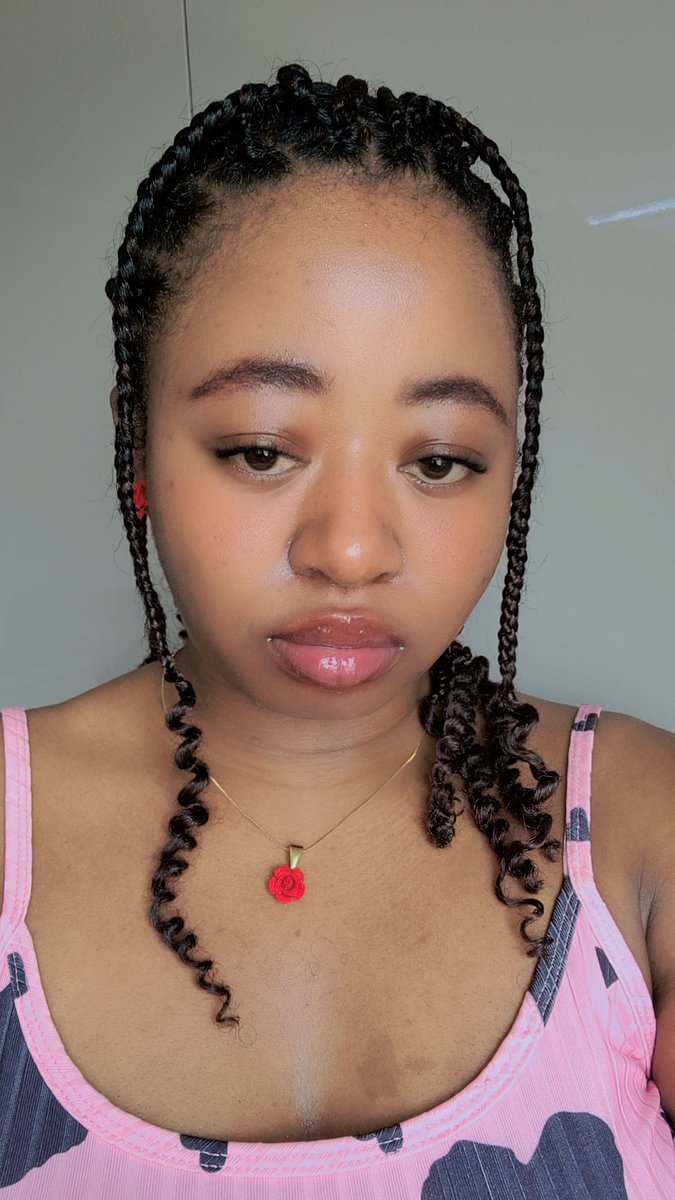 Day one. 

Bon mois de mars

Croustillement votre🥰