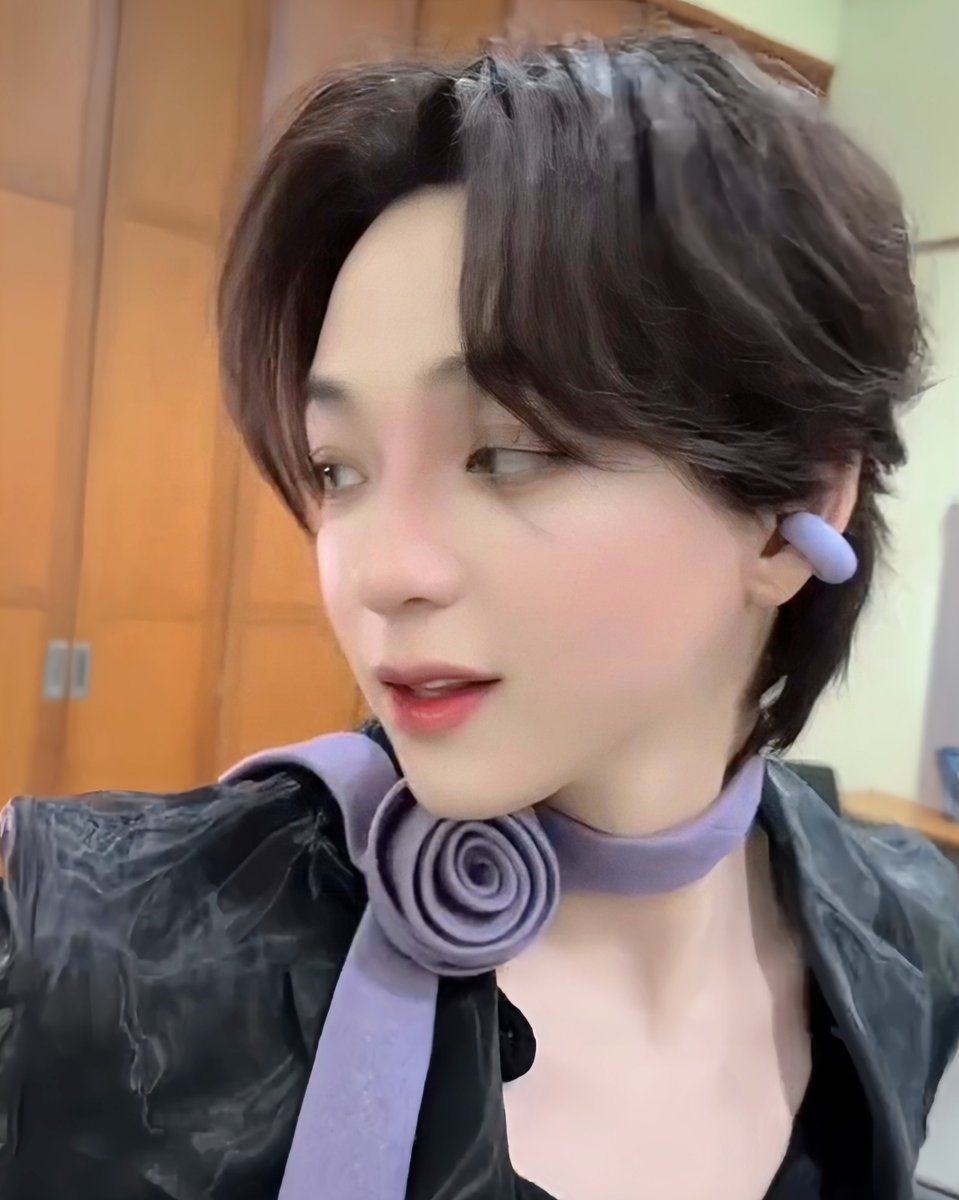 𝐀𝐖𝐒𝐓 🌻 tweet media