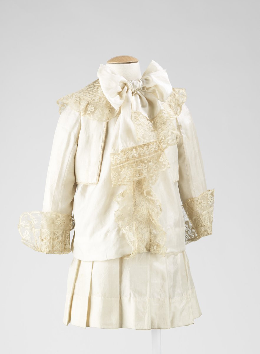 Boy's ensemble, 1893. The MET.   

This boy's ensemble encompasses the historicism that was so prevalent in the 1890s and 1900s. Obviously, this was a special-occasion garment, due to its pristine condition.