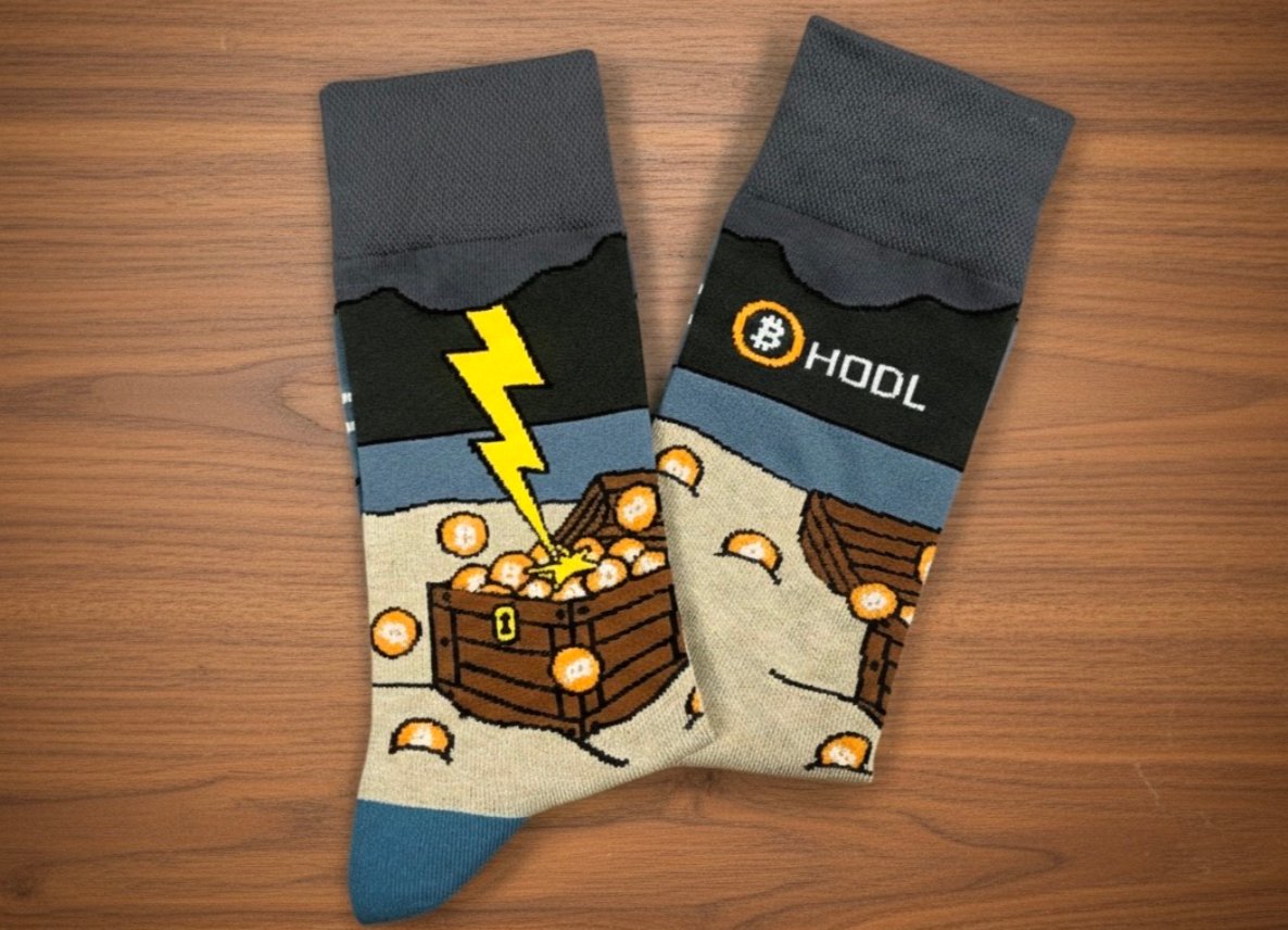 B HODL ⚡ tweet media