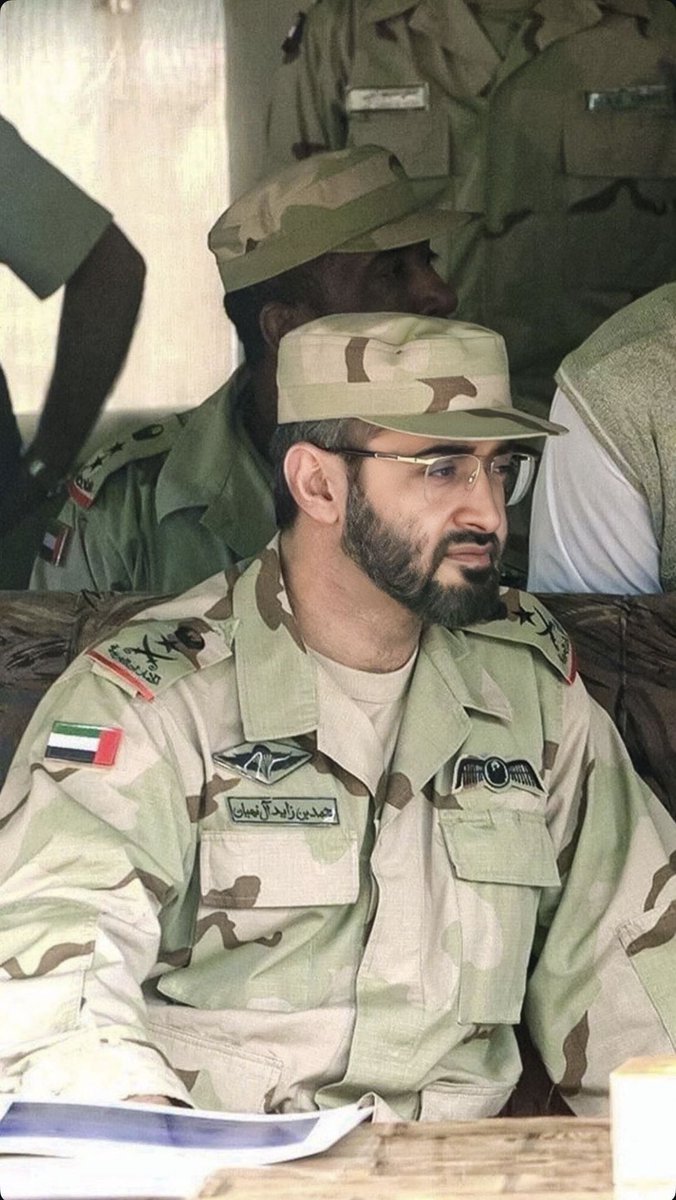 والله مايفرح بنا شمات 
وخشومنا تشم الهبايب