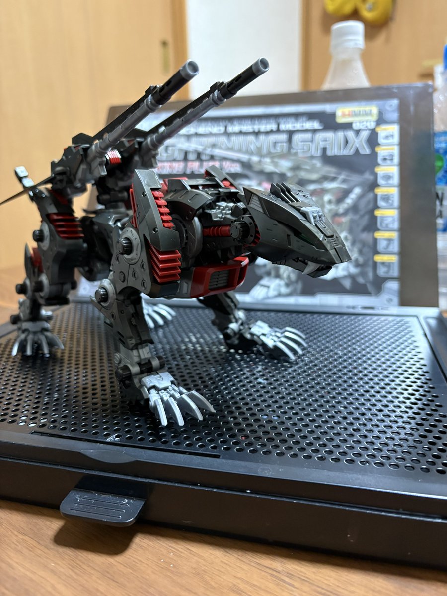 EZ-035 ライトニングサイクス マーキングプラスVer. パチ組みで完成