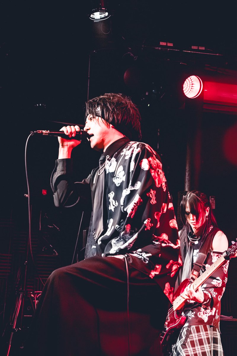 ᵘᵏᵃ tweet media