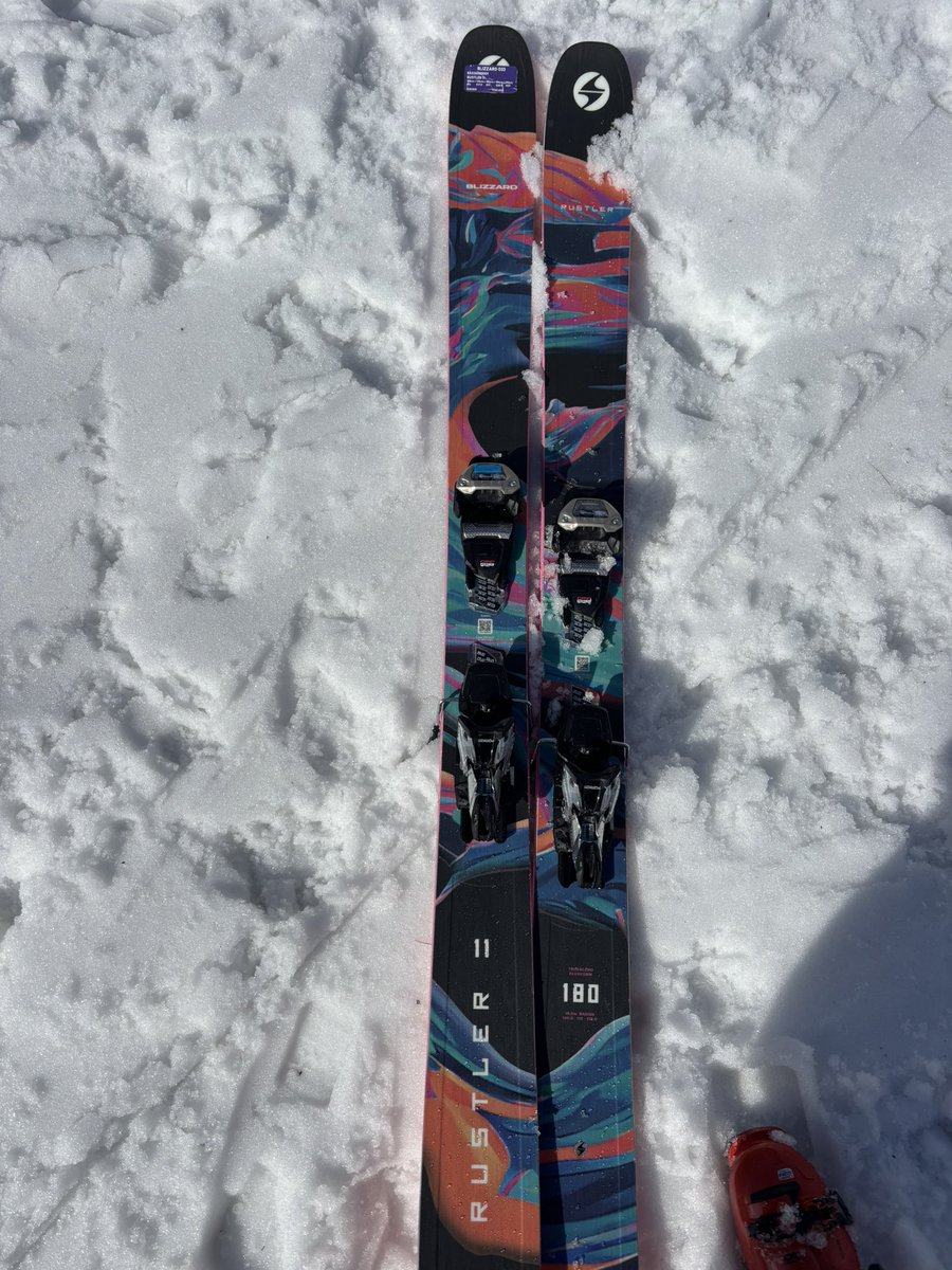 ブリザード rustler 11 180cm ラスラー10はカラカラした乗り味の硬派な