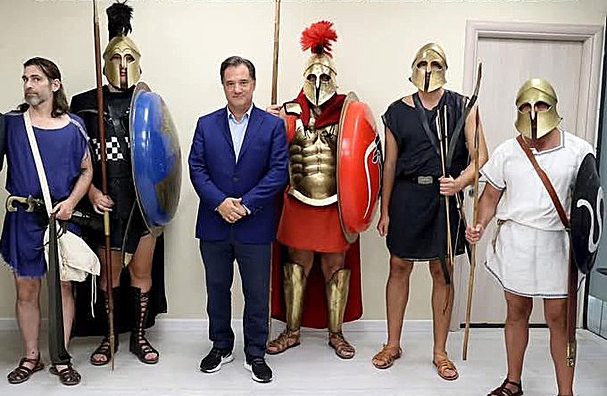 Μολις αποβιβαστηκε στην Κυπρο η επιλεκτη ομαδα του Αδωνη.......η επονομαζομενη και ως ''Sudden Death''.

Αδερφια Κυπριοι,τους καλυτερους σας στελνουμε !!!