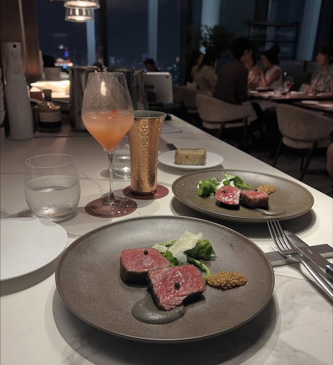 ちょぴっとかしこまりたい日(?)は45階のtokyonodediningが圧倒的に