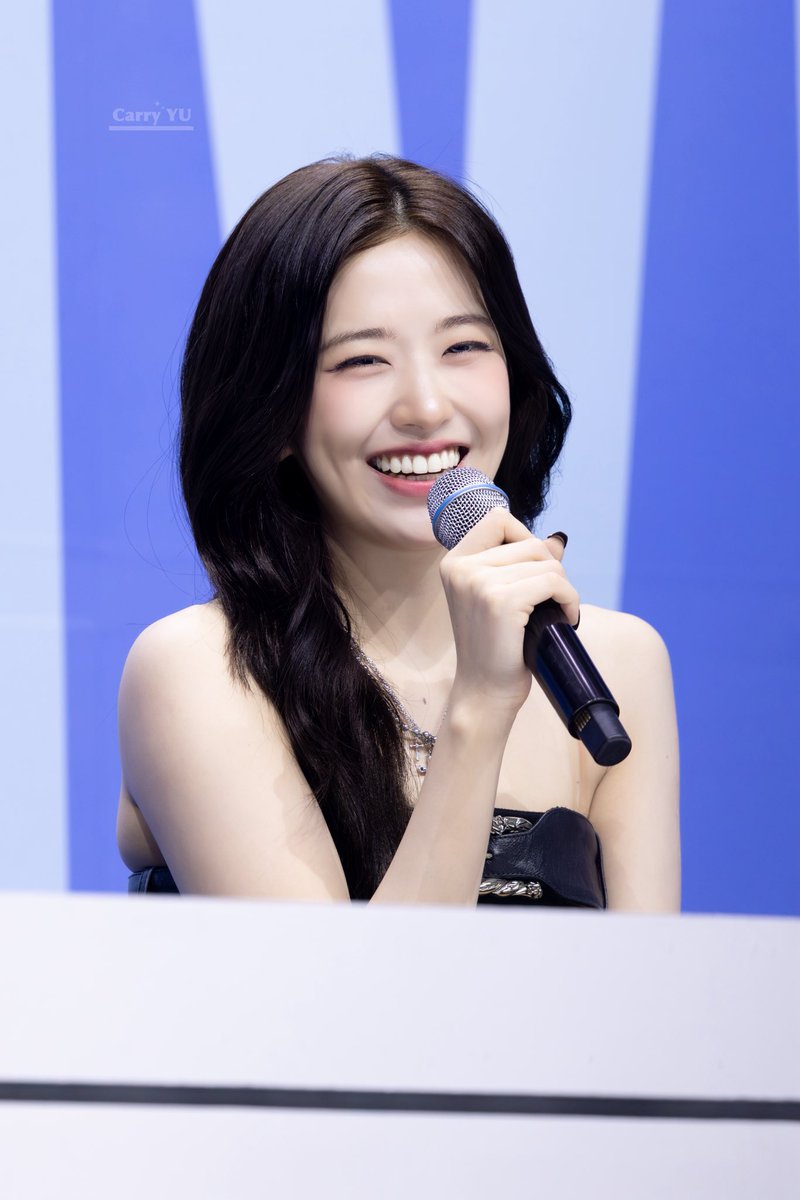 260223 쇼케이스 ☺️💕 #안유진 #유진 #아이브 #IVE #ANYUJIN #YUJIN