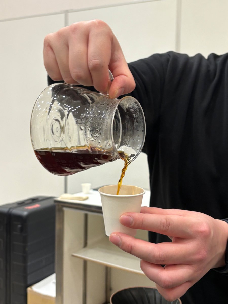 Coffee Pairing Festival 2026

味わったcoffeeは、どれも楽しくて嬉しくなる美味しさだった!

大丸神戸店に感謝!
来年も、よろしくお願いします!