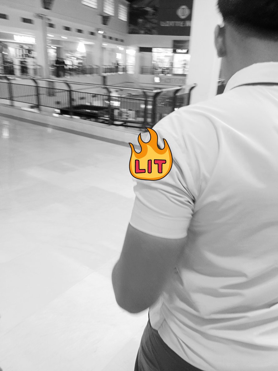 ghfhffj123's tweet image. simple day, even better with him. 
📍 Mall Panakukang

#Gowa
#Makassar