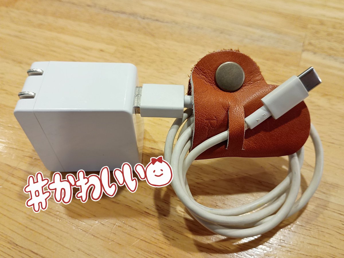 ochanoko's tweet photo. Ruiniさんのコードクリップ、新色がいっぱい届きました🤩🙏✨

私も使っていますが、目にする度に気分が上がります💖
ご来店の際にはぜひ見ていってください😆 https://t.co/LxVx3ClmSj