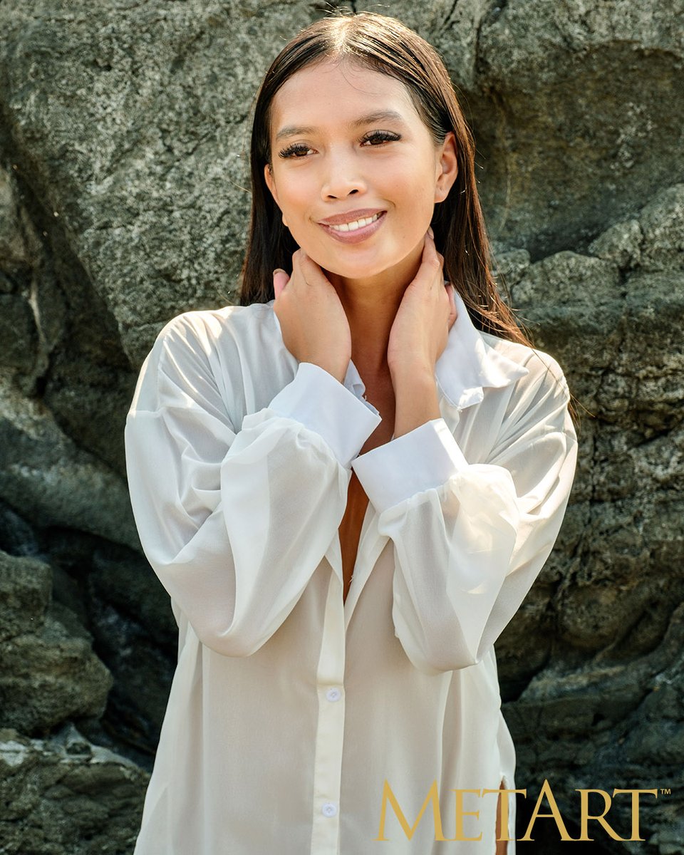 Metart.com tweet media